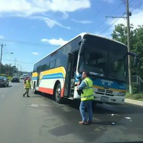 remoção do ônibus acidentado